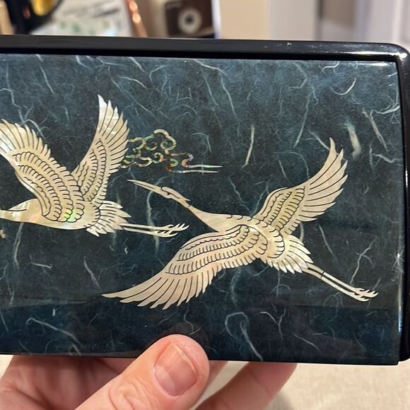 Korean Handmade Jewelry Box Green and Black with bird inlay - Picture 4 of 7